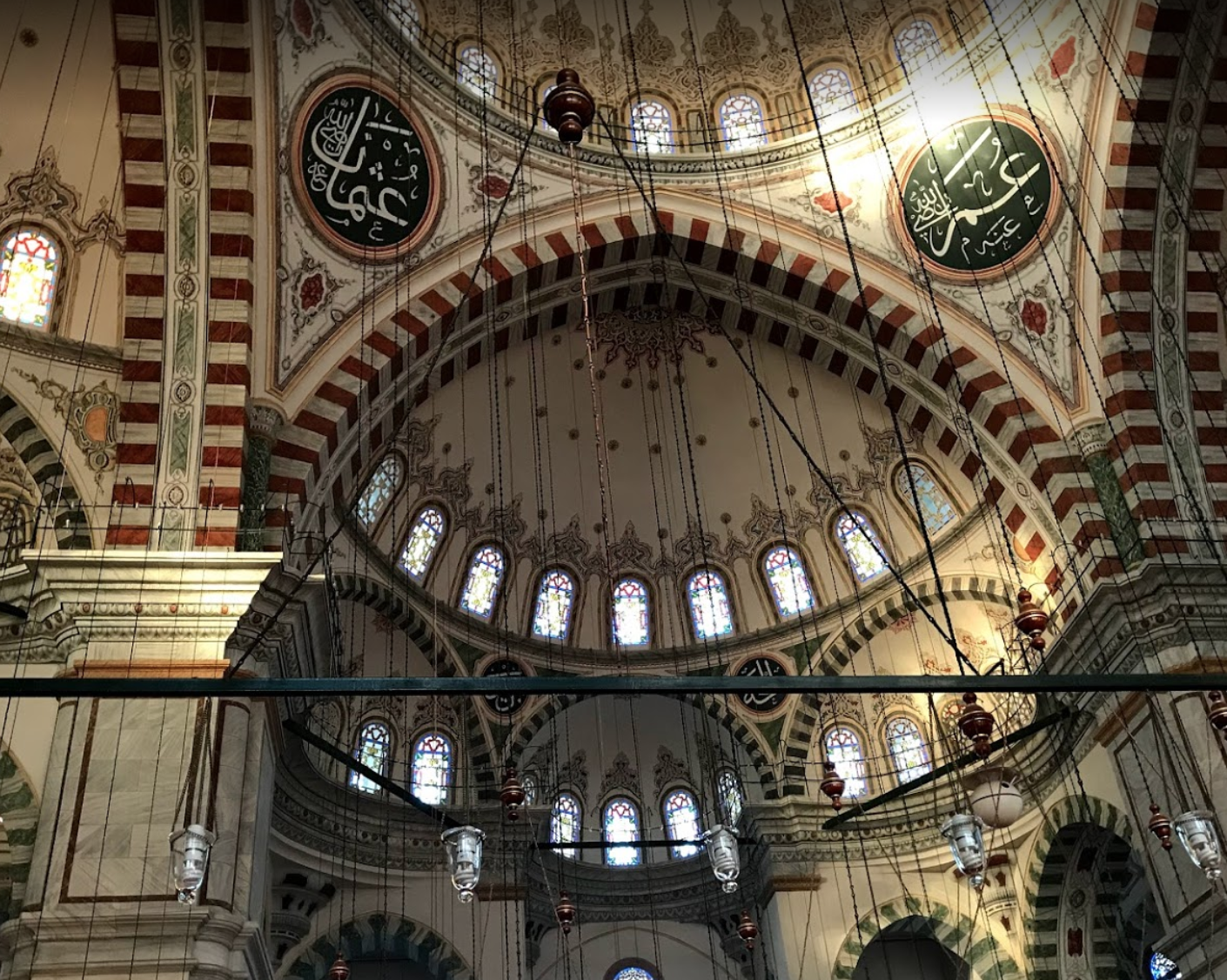 Мечеть фатиха в стамбуле. Мечеть завоевателя Стамбул. Мечеть Фатиха. Мечеть Фатиха, завоевателя.