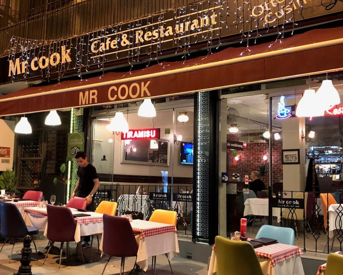 Кафе Mr Cook Cafe & Restaurant